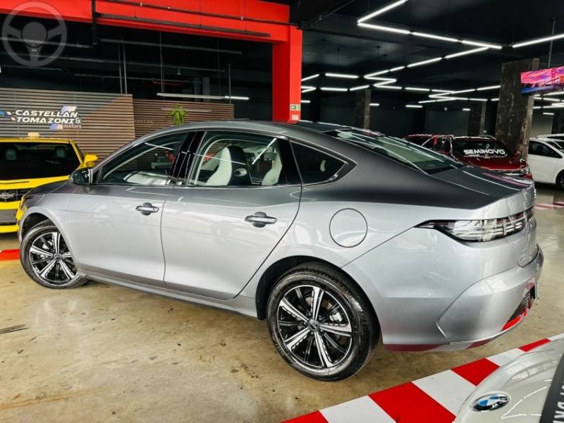 BYD - KING GS 1.5 DM-I PHEV GS AUTOMÁTICO - 2024/2025 - CINZA - R$ 187.900,00