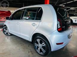 VOLKSWAGEN - UP 1.0 TSI PEPPER UP 12V FLEX 4P MANUAL - 2018/2018 - PRATA - R$ 69.900,00