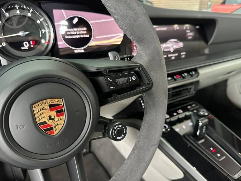 PORSCHE - 911 3.8 CARRERA S COUPÉ 6 CILINDROS 24V 2P AUTOMÁTICO - 2019/2020 - PRATA - Sob Consulta