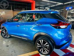 NISSAN - KICKS 1.6 EXCLUSIVE 16V FLEX 4P AUTOMÁTICO - 2021/2022 - BRANCA - R$ 114.900,00