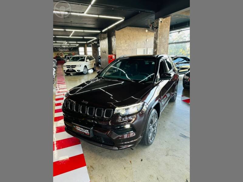 JEEP - COMPASS 1.3 SERIE S T270 16V TURBO FLEX 4P AUTOMÁTICO - 2021/2022 - MARROM - R$ 173.900,00