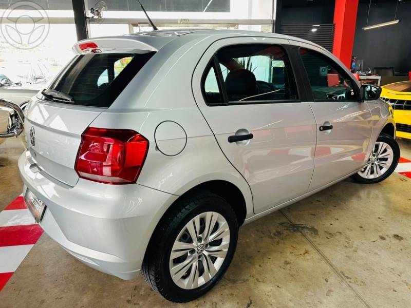 VOLKSWAGEN - GOL 1.6 MSI 8V TOTALFLEX 4P MANUAL - 2018/2019 - PRATA - R$ 48.900,00