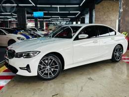 BMW - 320I 2.0 SPORT 16V TURBO 4P AUTOMÁTICO - 2019/2020 - BRANCA - R$ 199.900,00