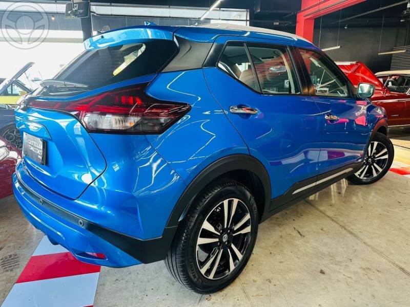 NISSAN - KICKS 1.6 EXCLUSIVE 16V FLEX 4P AUTOMÁTICO - 2021/2022 - BRANCA - R$ 114.900,00