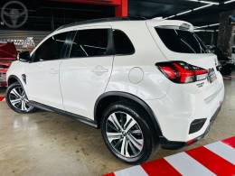 MITSUBISHI - OUTLANDER 2.0 HPE MIVEC SPORT FLEX 4P AUTOMÁTICO - 2021/2022 - PEROLA - R$ 136.900,00