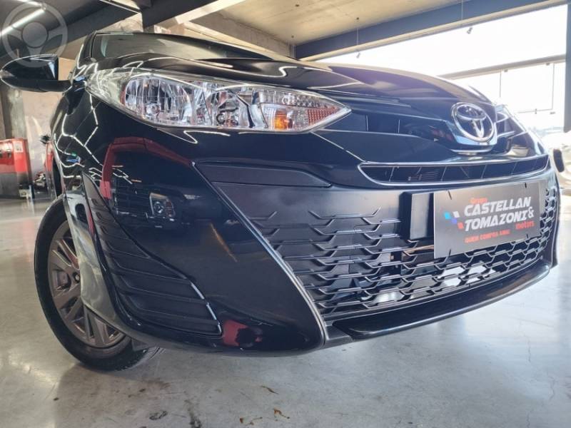 TOYOTA - YARIS 1.5 XL CONNECT 16V FLEX 4P AUTOMÁTICO - 2021/2022 - PRETA - R$ 85.900,00