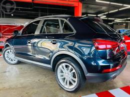 AUDI - Q3 2.0 TFSI AMBIENTE QUATTRO 4P S TRONIC - 2013/2014 - AZUL - R$ 89.900,00