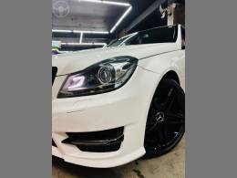 MERCEDES-BENZ - C 180 1.6 CGI SPORT 16V TURBO 4P AUTOMÁTICO - 2014/2014 - BRANCA - R$ 79.900,00