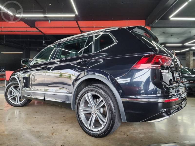 VOLKSWAGEN - TIGUAN 2.0 ALLSPACE R-LINE 350 TSI 4X4 4P - 2019/2019 - PRETA - R$ 179.900,00