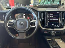 VOLVO - XC60 2.0 T5 INSCRIPTION 4P AUTOMÁTICO - 2018/2018 - PRETA - R$ 189.900,00