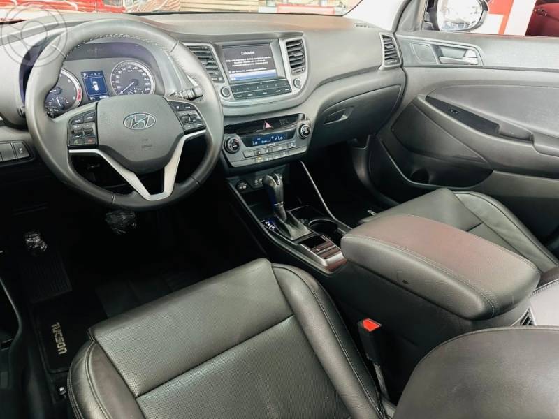 HYUNDAI - TUCSON 1.6 16V T-GDI GLS ECOSHIFT - 2018/2019 - PRETA - R$ 114.900,00