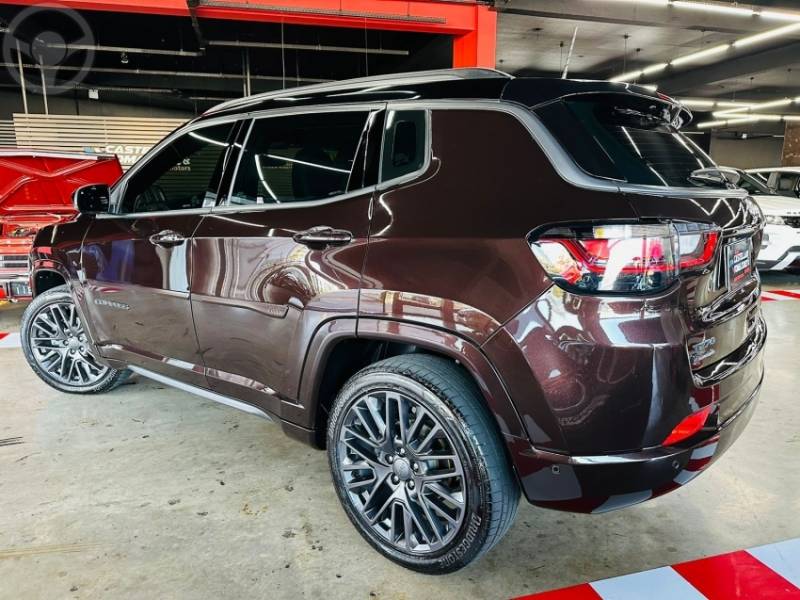 JEEP - COMPASS 1.3 SERIE S T270 16V TURBO FLEX 4P AUTOMÁTICO - 2021/2022 - MARROM - R$ 172.900,00