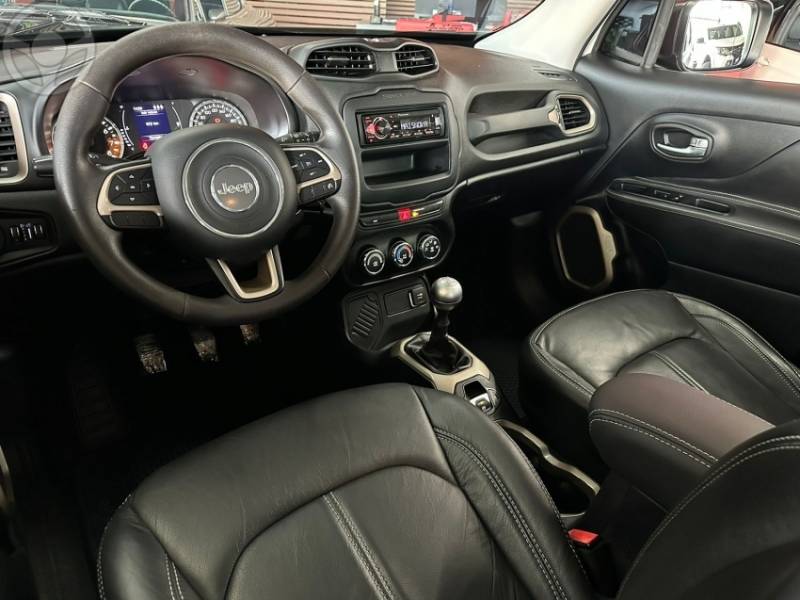 JEEP - RENEGADE 1.8 16V FLEX 4P MANUAL - 2018/2018 - BRANCA - R$ 73.900,00