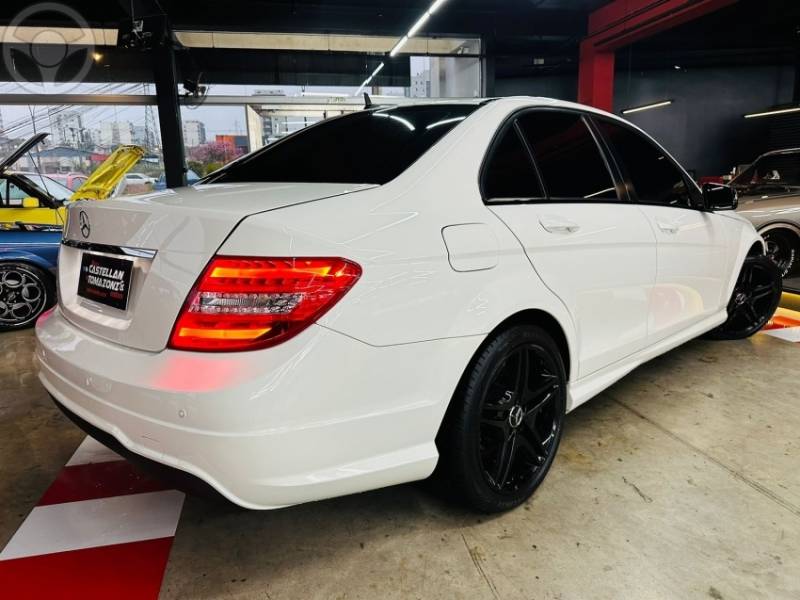 MERCEDES-BENZ - C 180 1.6 CGI SPORT 16V TURBO 4P AUTOMÁTICO - 2014/2014 - BRANCA - R$ 81.900,00