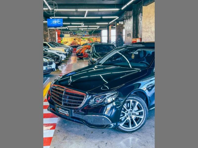 MERCEDES-BENZ - E 300 2.0 CGI EXCLUSIVE 4P AUTOMÁTICO - 2019/2019 - PRETA - R$ 274.900,00