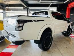 MITSUBISHI - L200 TRITON 2.4 16V TURBO DIESEL SPORT GLS CD 4P 4X4 AUTOMÁTICA - 2019/2020 - PEROLA - R$ 164.900,00