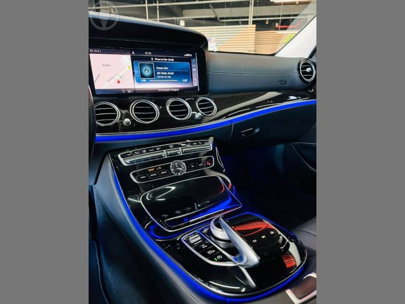 MERCEDES-BENZ - E 300 2.0 CGI EXCLUSIVE 4P AUTOMÁTICO - 2019/2019 - PRETA - R$ 274.900,00