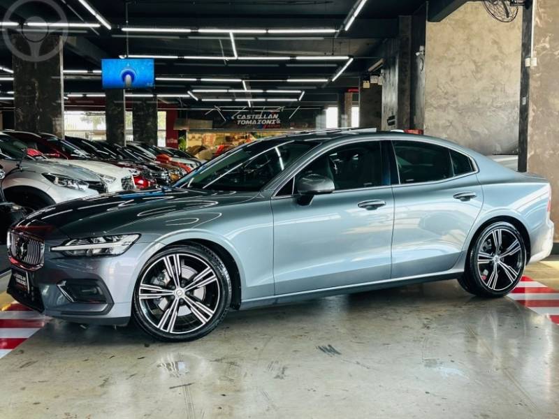 VOLVO - S60 2.0 T5 INSCRIPTION 16V TURBO 4P AUTOMÁTICO - 2019/2020 - CINZA - R$ 179.900,00