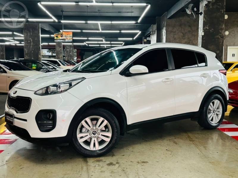 KIA MOTORS - SPORTAGE 2.0 LX 4X2 16V FLEX 4P AUTOMÁTICO - 2016/2017 - BRANCA - R$ 97.800,00