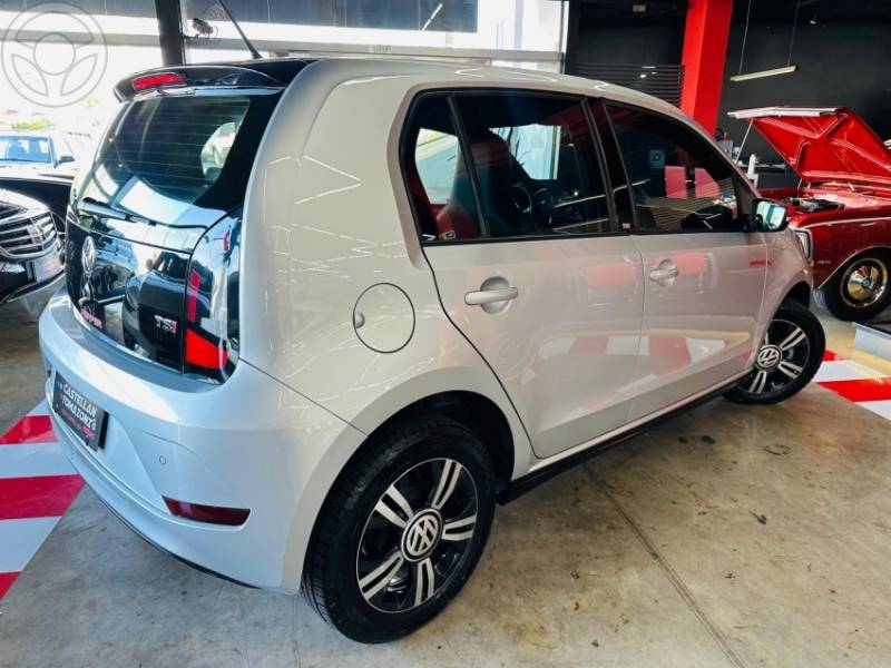 VOLKSWAGEN - UP 1.0 TSI PEPPER UP 12V FLEX 4P MANUAL - 2018/2018 - PRATA - R$ 69.900,00