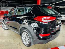 HYUNDAI - TUCSON 1.6 16V T-GDI GLS ECOSHIFT - 2018/2019 - PRETA - R$ 113.900,00